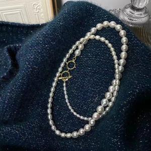 Collier de perles d'eau douce naturelles de haute qualité avec boucle 0T, chaîne de pull tendance et polyvalente, luxe léger, tempérament - Product Image 3