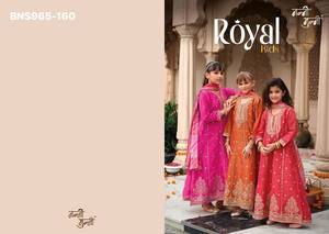 Conjunto de Kurti Largo Redondo para Niños de Alta Calidad con Bordado y Dupatta Estampada y Bordada, para Uso Ocasional, Proveedor Indio - Product Image 2