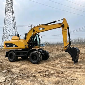 รถขุดตีนตะขาบไฮดรอลิกเคลื่อนที่รุ่น M320D2 คุณภาพสูง สำหรับงานขุดดินซ่อมแซมถนนในเมือง - Product Image 6