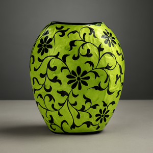 Jarrón de cerámica redondo hecho a mano con incrustaciones de Capiz con patrón floral negro y diseño pintado a mano verde para decoración del hogar y bodas - Product Image 6