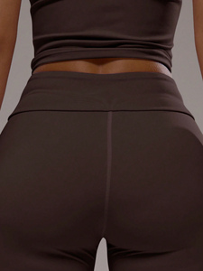 Conjunto de Yoga para Mujer con Logotipo Personalizado, Top Corto de Manga Corta con Cuello Redondo y Leggings Acampanados, 2 Piezas, Ropa Deportiva, Cintura Alta, Fabricante de Conjuntos para Gimnasio - Product Image 4