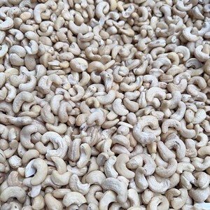 Trusted Factory Vietnam Cashew <b>Kernel</b> <b>Nuts</b> Raw W240 W320 Customized Packing - Product Image 1