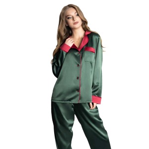 Ensemble de pyjama en satin pour femmes, haut à manches courtes et short assorti, vêtements de nuit doux et soyeux, tenue confortable pour la maison - Product Image 6