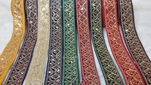 Dentelle miroir brodée de luxe sur mesure avec motif floral fait à la main 100% coton pour la décoration intérieure Accent - Product Image 6