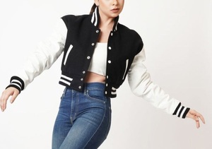 Veste courte en tissu respirant écologique, personnalisée, noire unie, avec boutons, style varsity, avec poches, pour femmes, vestes courtes de style letterman - Product Image 5