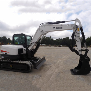 Excavadora Compacta E85 Usada en Buenas Condiciones para Proyectos de Servicios Públicos e Infraestructura - Product Image 3