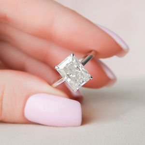 แหวนเพชรทรงเรเดียนท์คัท ทอง 14K สำหรับผู้หญิง คลาสสิก ได้รับการรับรองจาก IGI เพชรเพาะเลี้ยงในห้องปฏิบัติการ - Product Image 2