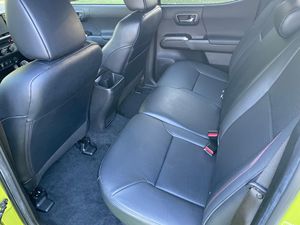 Toyota Tacoma TRD Pro 2022, Doble Cabina, 4x4, Lista para Envío a Todo el Mundo - Product Image 2