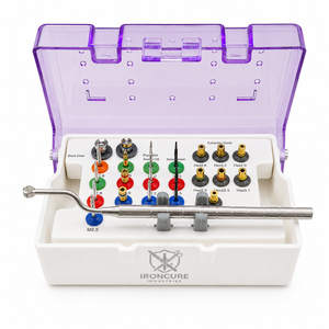 Kit de retrait de vis d'abutment cassées pour implants dentaires, comprenant des forets inversés, des extracteurs de vis, des manchons de guidage et un tournevis - Product Image 1