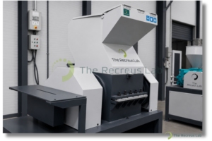 Broyeur de plastique de qualité export IN 18, puissant broyeur de déchets plastiques pour PP, PE, PET, PVC et autres déchets plastiques, à vendre - Product Image 5
