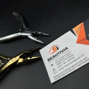 Pinzas Profesionales para Extensiones de Cabello, Acero Inoxidable de Grado Quirúrgico, 2 Orificios, Micro Bread, Logotipo Personalizado OEM, Uso Comercial, Beautivia - Product Image 1