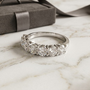 แหวนทอง 14k น้ำหนัก 2.35 กะรัต สี E ทรงกลมเจียระไนแบบ Prong Set ครึ่งวง ประดับเพชรแล็บโกรว์ สำหรับเครื่องประดับหรูหราที่ได้รับการรับรอง - Product Image 2