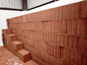 Énorme quantité exportateur de tourbe de noix de coco ou de coco Pith bloc de 5kg au prix le plus bas - Product Image 3