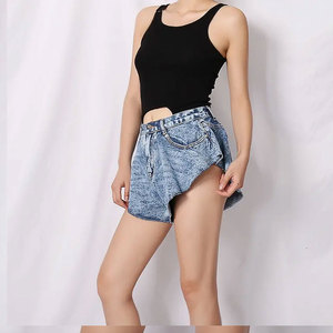Jupe-short en jean taille haute pour femme, décontractée, en tissu de coton délavé, avec poches et fermeture boutonnée - Product Image 4