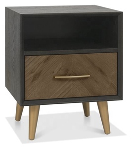 Impresionante mesita de noche de madera con cajón y estante abierto, mesita de noche moderna con patas doradas para una decoración de dormitorio elegante - Product Image 1