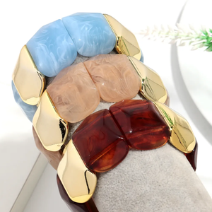 Brazalete de Resina Acrílica SOFIYA CRAFT, Diseño Moderno y Ancho, con Patrón de Flores, para Mujer, Ideal para Regalo - Product Image 1