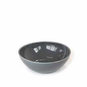 Bol en céramique gris graphite brillant, profil large moderne, finition lisse, robuste et résistant aux éclats, idéal pour les salades, les pâtes, les soupes - Product Image 1