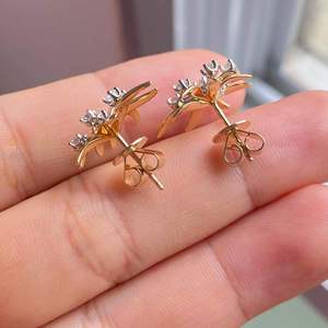 Pendientes de Oro Amarillo de 9k con Diamantes Creados en Laboratorio, Certificados por IGI, con Halo Intercambiable y Círculo Extraíble, Modelo RAMDUT - Product Image 6
