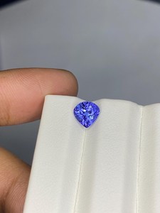 Pierre précieuse naturelle de tourmaline rouge rose, taille poire facettée sans défaut, 20 carats, pierre lâche certifiée IGI pour la fabrication de bijoux fins ZUBEDA - Product Image 3