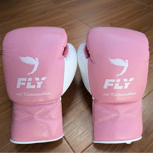 Guantes de Boxeo de Piel Premium Fly, Superventas, con Logotipo Personalizado, Ligeros, Transpirables, que Absorben la Humedad, con Cierre de Gancho y Bucle - Product Image 3