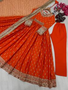 Vêtements ethniques indiens traditionnels pour femmes, robe Anarkali Kurti pour mariage et fête, vêtements élégants aux meilleurs prix en provenance d'Inde - Product Image 1