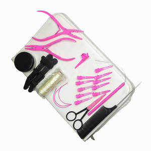 Kit d'installation d'extensions capillaires : Outils en plastique à poignée rose avec pinces, ciseaux, peigne et aiguilles pour application micro-anneaux - Product Image 2