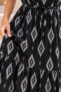 Women's Black Geometric Print V-Neck Midi <b>Dress</b> <b>With</b> Flutter <b>Sleeves</b> Drawstring Waist Boho Style Loose Fit <b>Summer</b> Casual <b>Dress</b> - Product Image 5