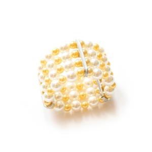 แหวนรัดผ้าเช็ดปากประดับมุกสีขาวทองหรูหราสำหรับตกแต่งโต๊ะงานแต่งงาน ที่รัดผ้าเช็ดปากมุกเทียมแบบวงกว้างสุดหรู - Product Image 4