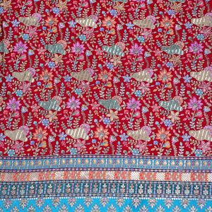 Tissu en crêpe brodé floral rouge vif, résistant aux taches, 54 pouces, pour confection de Kurtis, tuniques et robes Anarkali de créateur - Product Image 6