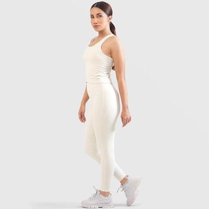Leggings de yoga pour femmes, personnalisables avec logo, respirants, confortables, extensibles, vêtements de sport, nouvelle arrivée, très demandés. - Product Image 1