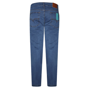 Proveedor de Jeans para Hombre Hechos a Medida, Creando Pantalones de Mezclilla con Ajuste Personalizado para Marcas que Requieren Servicios Exclusivos de Fabricación de Ropa - Product Image 1