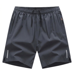 Shorts de sport d'été pour hommes, respirants, en soie glacée, séchage rapide, coupe capri, grande taille, amples, décontractés, mi-longs, pour la course et le fitness - Product Image 4