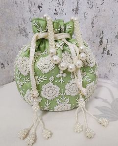 Bolso de mano Potli de algodón hecho a mano con cuentas, bordado de seda, bolso de hombro nupcial con correa de cadena, cartera de moda de lujo para fiesta de bodas - Product Image 3