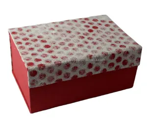 하이 퀄리티 수제 골판지 목화 종이 접을 수있는 상자 마그네틱 폐쇄 접는 선물 상자 축제 포장