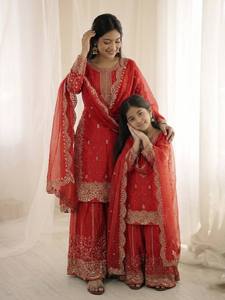 ชุดสัลวาร์ คามีซปักลายสีขาว พร้อมผ้าคลุมไหล่ สำหรับแม่และลูกสาว ชุดสไตล์ปากีสถาน สำหรับงานแต่งงานและงานปาร์ตี้ - Product Image 3