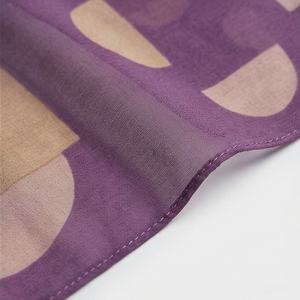 Hiyab Personalizado de Modal con Estampado Floral en Acuarela, Hermoso y Elegante, de Algodón y Viscosa, Suave y de Primera Calidad, para Mujeres Musulmanas - Product Image 6