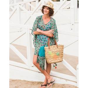 ชุดเดรสคาฟทันชายหาดสั้นพิมพ์ลายดอกไม้สไตล์โบฮีเมียน ผ้าฝ้ายรักษ์โลก คอวี แขนทรงปีกค้างคาว แต่งพู่ระบายอากาศดี ทรงเอซิมเมตริก - Product Image 1