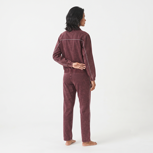 Conjunto Deportivo Casual para Mujer con Logotipo Personalizado, Chaqueta con Cierre Completo y Corte Regular, Lavado Ácido, Ribete en Contraste - Product Image 4
