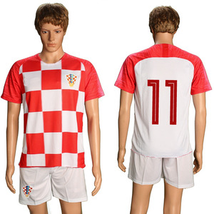 Camiseta de fútbol, uniforme de fútbol para hombre, uniforme deportivo al por mayor, uniforme de fútbol personalizado de alta calidad, conjuntos de uniformes de fútbol unisex - Product Image 4