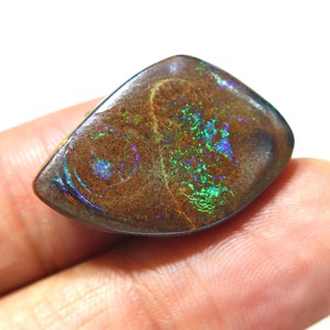 โอปอลบอลเดอร์ธรรมชาติจากออสเตรเลีย โอปอลคาโบชองแบบตัน โอปอลบอลเดอร์สีเขียวไฟจากออสเตรเลีย สำหรับทำเครื่องประดับ อัญมณี - Product Image 2