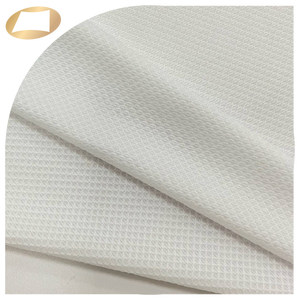 Tela piqué Wincool ligera de 95 g/m², transpirable, de secado rápido, anti-UV, para camisetas. - Product Image 3
