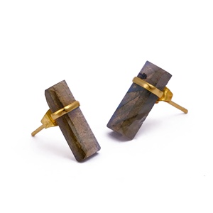 Pendientes de Barra Rectangular de Labradorita Natural con Acabado Chapado en Oro, Hechos a Mano, Modernos, Minimalistas, Geométricos, Joyería de Boda - Product Image 2