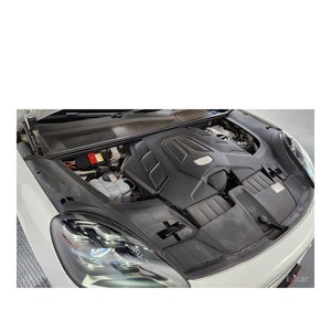 Porsche Cayenne 3.0 2024 con Caja de Cambios Automática, Volante a la Izquierda, Asientos de Cuero, Cámara Trasera, 52,518 km - Product Image 6