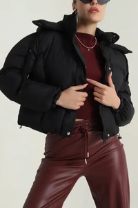 Veste d'hiver matelassée pour femme, sur mesure, en toile et peau de mouton respirante, avec capuche, rembourrée en polyester, pour le sport de plein air et le streetwear - Product Image 5