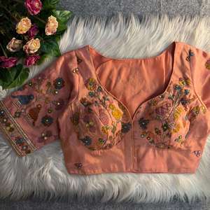 Blusa de Mujer Estilo Sabyasachi, Dulce y Corta, Tejida, de Seda Pesada con Encaje Bordado |   Espejo con Motivo de Aves, Ecológico y Lavable - Product Image 5