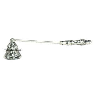 Bougie en béton unique pour la maison et les mariages, avec éteignoir à bougie en métal plaqué argent fait main et poignée gaufrée - Product Image 1