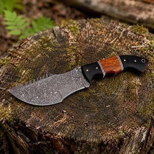 Couteaux de chasse robustes pour l'extérieur avec une lame tranchante, une poignée ergonomique durable et une fourreau en cuir pour le camping en pleine nature - Product Image 3
