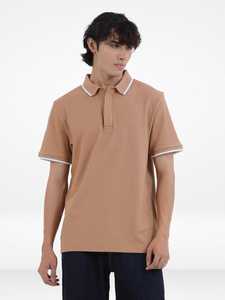 Camisa para Hombre con Detalles en Camel |   Camiseta de Manga Corta con Ribete en Contraste y Antiarrugas |   Logotipo Frontal Personalizado para Fabricantes OEM/ODM - Product Image 4