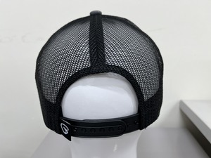Gorra Trucker de Malla Gris Jaspeado Carbón con Parche de Cuero Grabado, de 6 Paneles, Ajustable, Unisex, Estilo Casual - Product Image 3