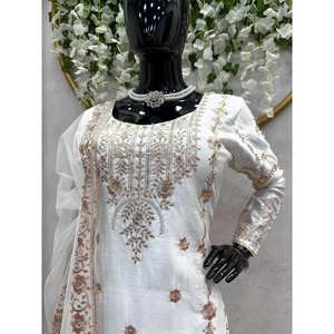 Party Wear Top-Bottom and Dupatta Set XL Tamaño con hilo y trabajo de secuencia para un aspecto elegante - Product Image 1